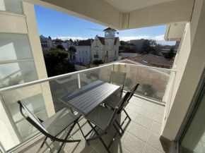 Studio neuf en front de mer avec terrasse et parking, idéal pour 3 personnes - FR-1-474-147